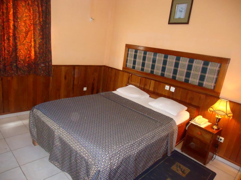 Saffana Hotel Douala Room photo