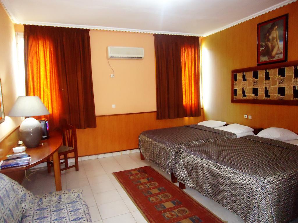Saffana Hotel Douala Room photo