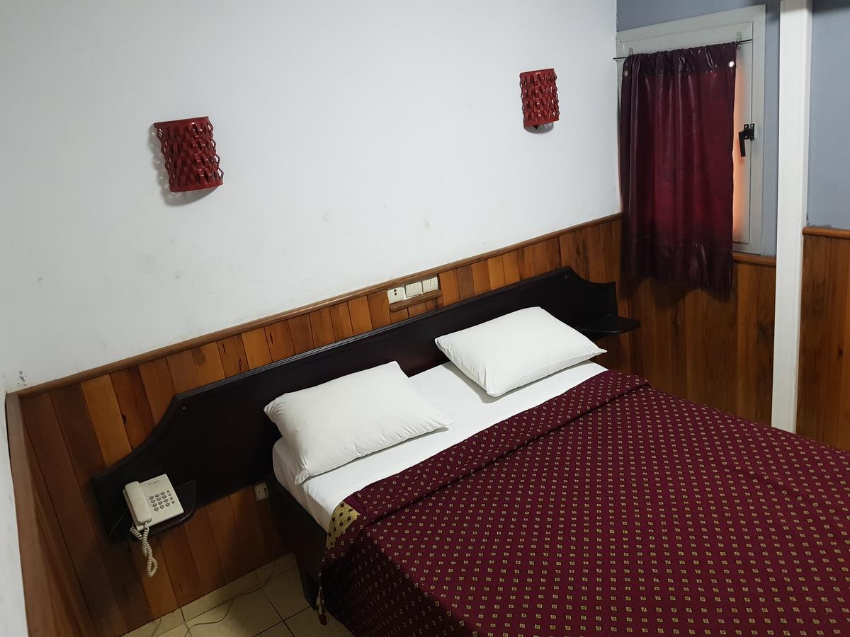 Saffana Hotel Douala Exterior photo