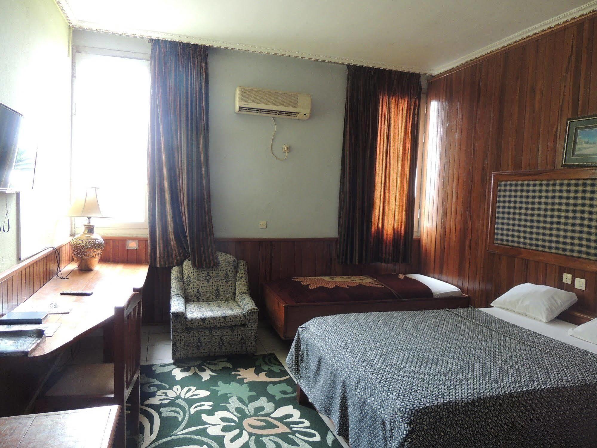 Saffana Hotel Douala Exterior photo
